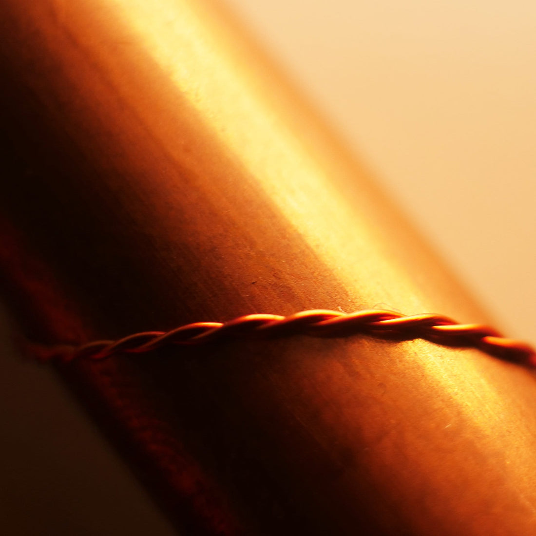 Hand-woven copper tensor antenna